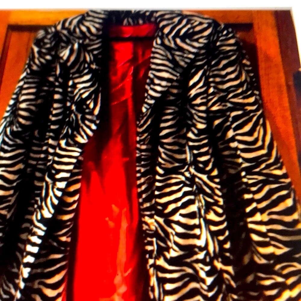 Emme coat - Picture 1 of 3